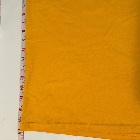 Disney x Neff Mickey Mouse Gold Chill Diner Cotton crewneck Graphic Tee Shirt -L - Picture 5 of 10